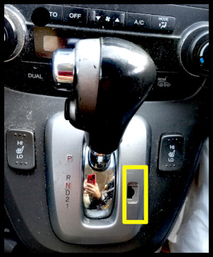 port by gear shift left open